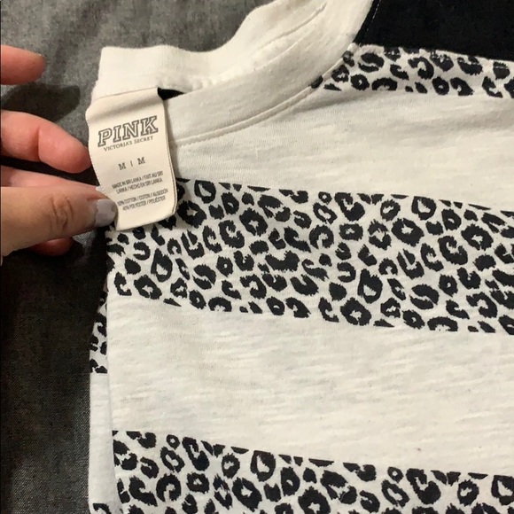 VS Pink Bundle long sleeves - Picture 2 of 8